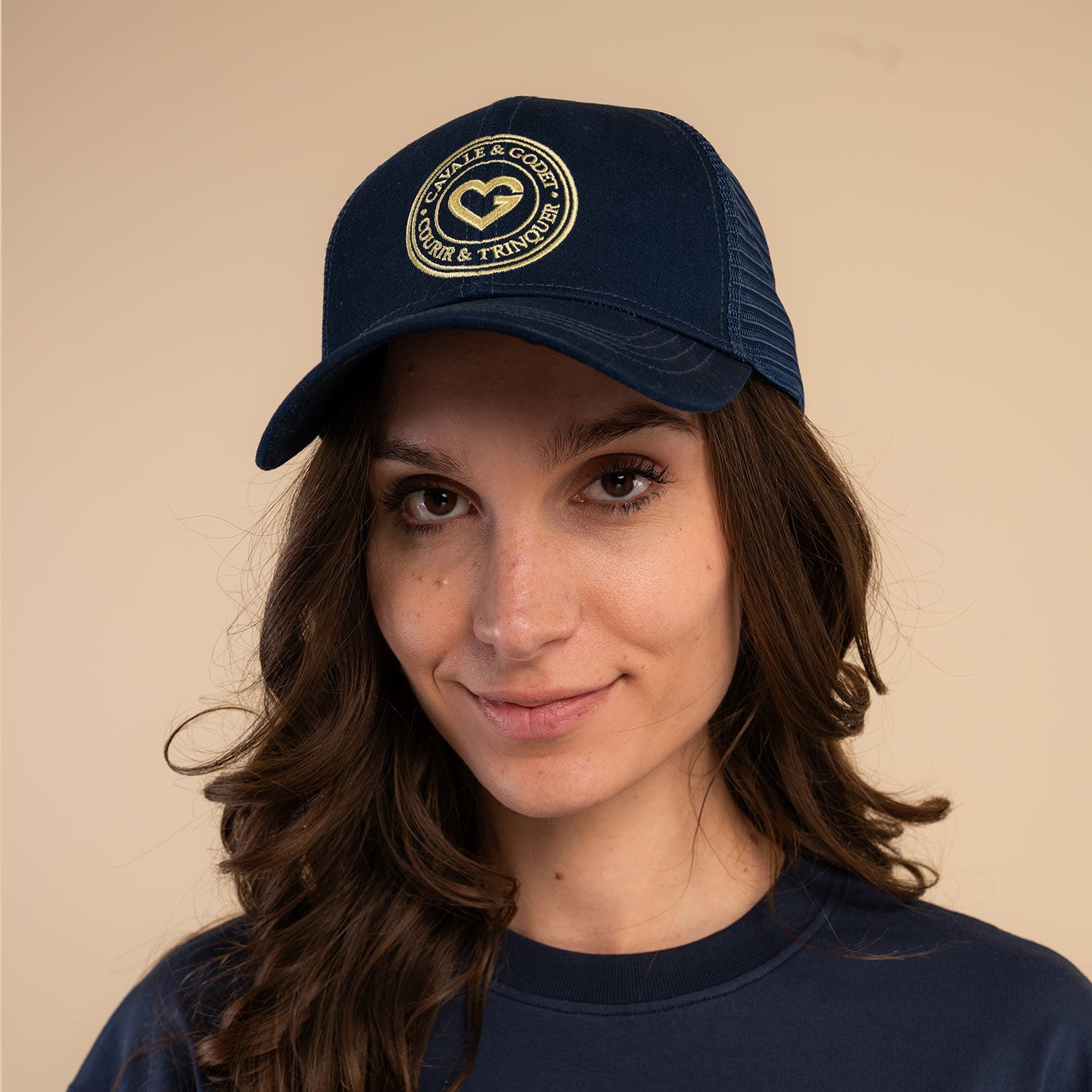 Casquette trucker "Courir & Trinquer" bleu