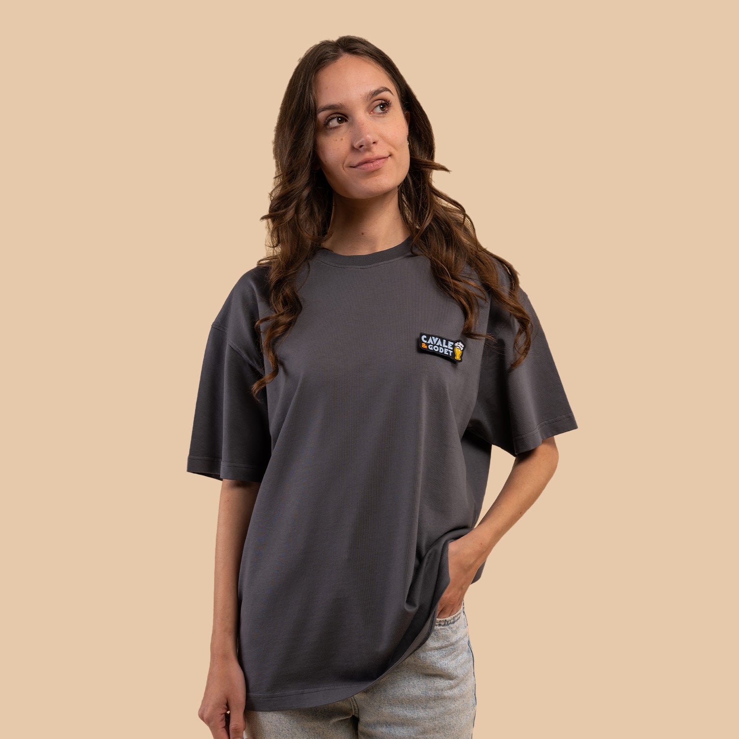 T-shirt loose scratch