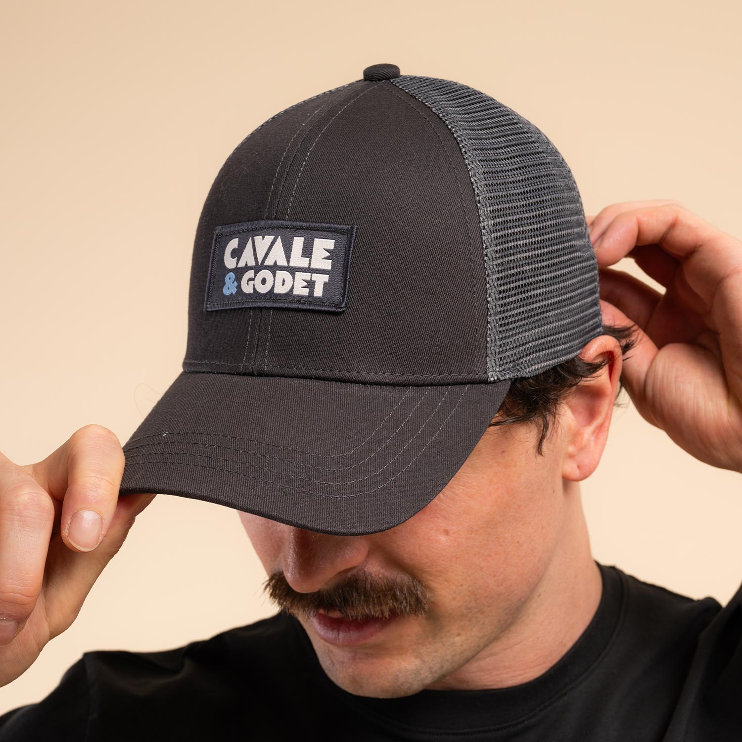 Casquette trucker noir