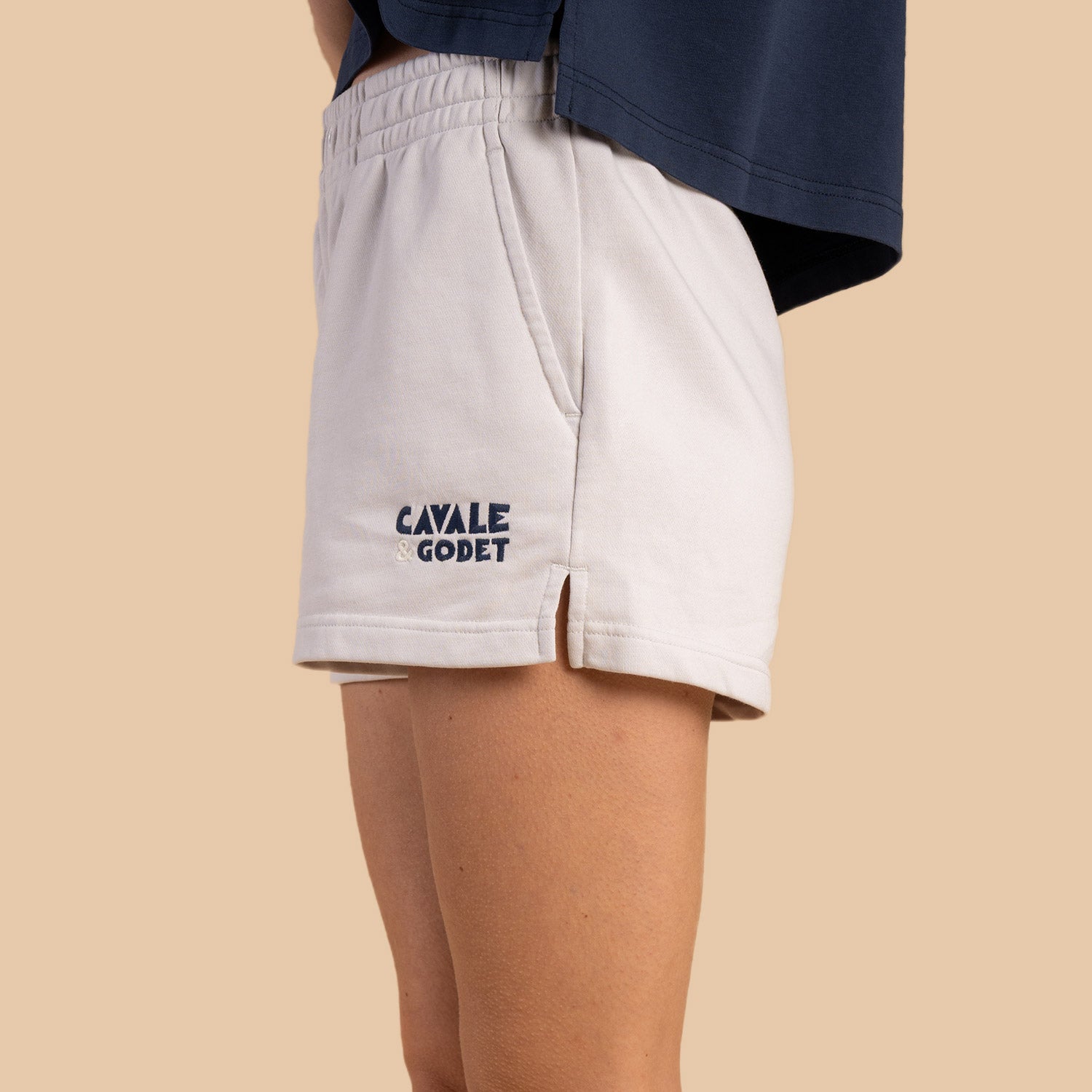 Short gris femme