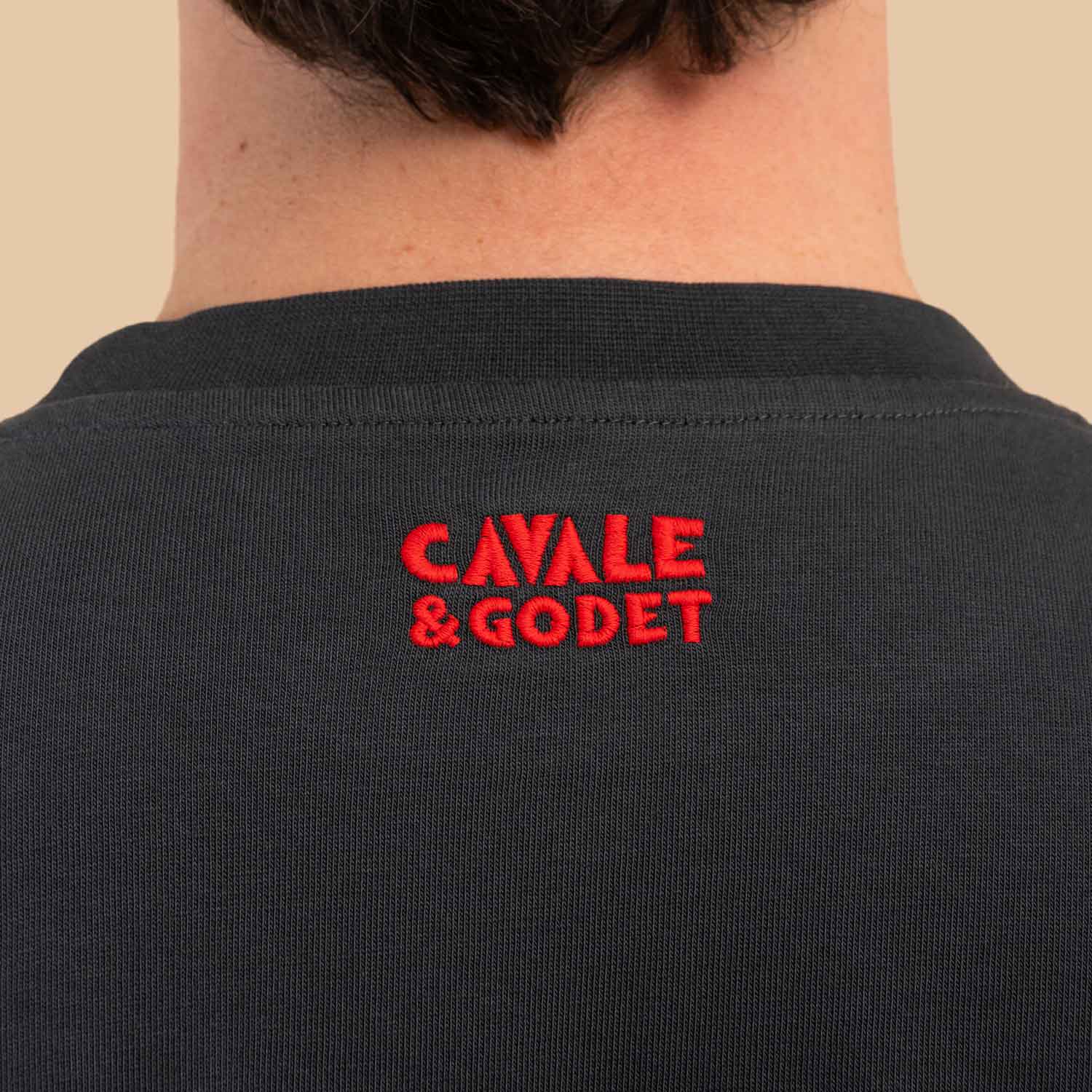 T-shirt loose coeur noir 