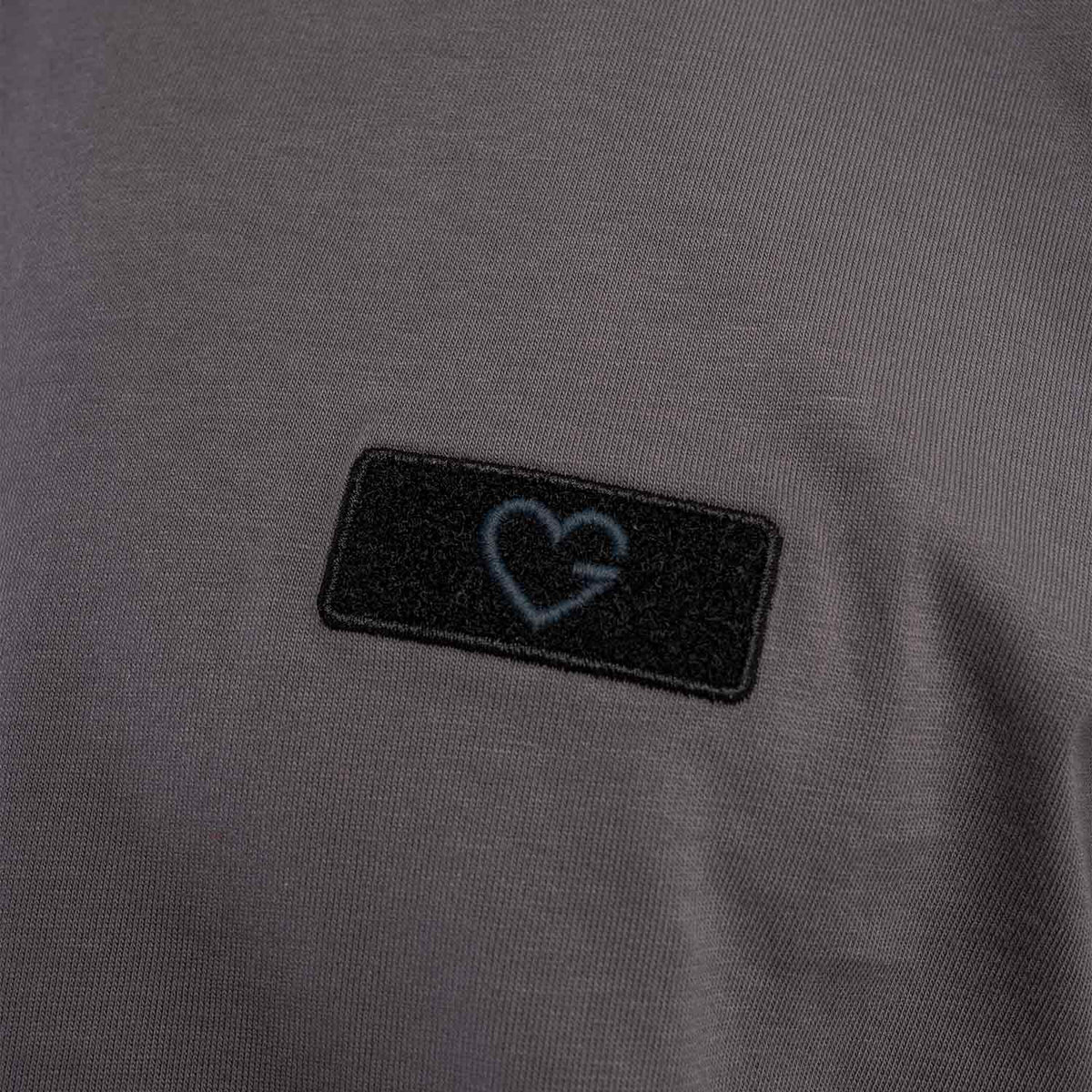 T-shirt loose scratch