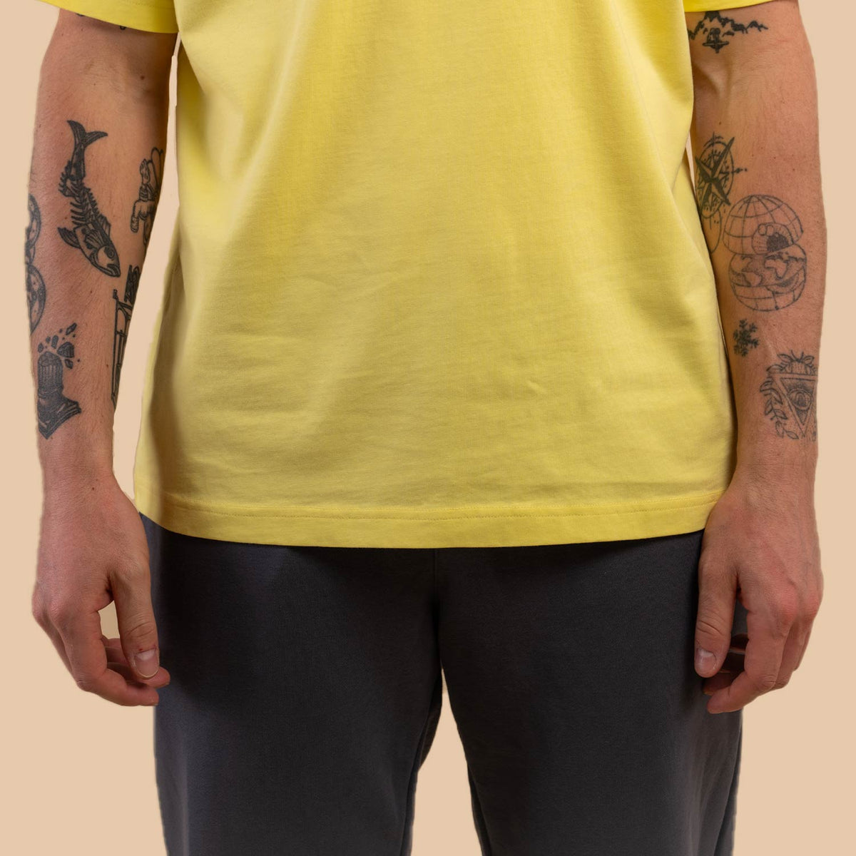 T-shirt loose ticket