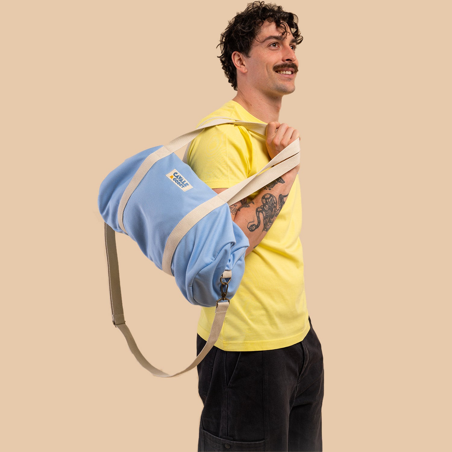 sac de sport bleu ciel